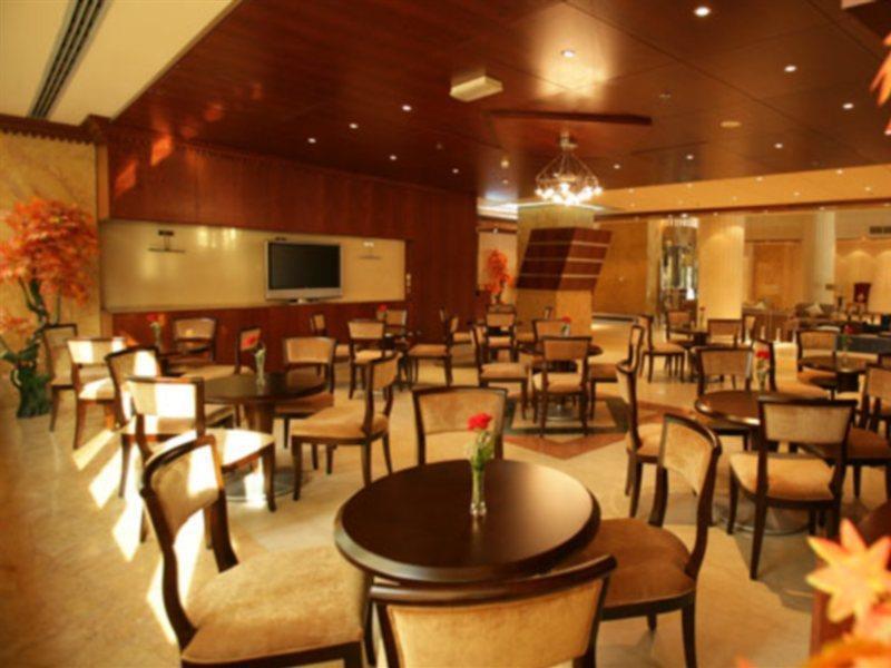 Belvedere Court Deluxe Hotel Apartments ดูไบ ภายนอก รูปภาพ